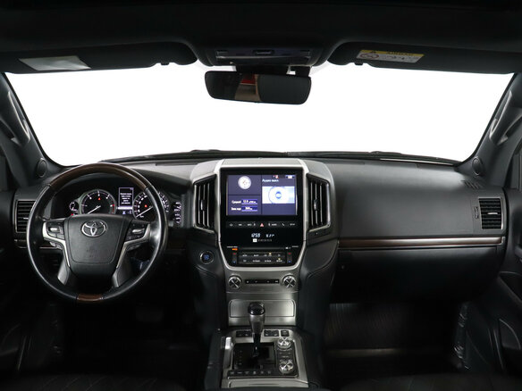 2017 Toyota Land Cruiser 200 Series Рестайлинг 2, белый - вид 11