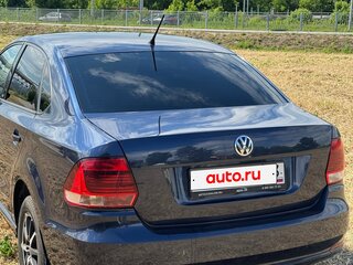 2016 Volkswagen Polo V Рестайлинг, синий, 740000 рублей, вид 5