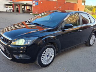 2009 Ford Focus II Рестайлинг, чёрный, 680000 рублей, вид 1