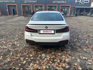 2021 BMW 5 серии 530i VII (G30/G31/G38) Рестайлинг, белый, 5650000 рублей, вид 5