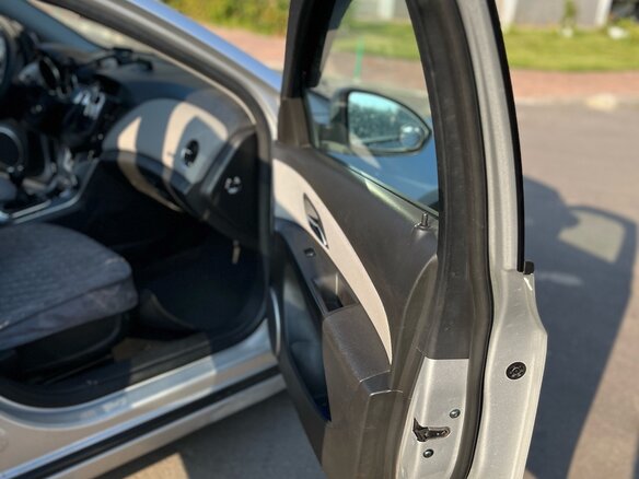 2012 Chevrolet Cruze I, серебристый, 690000 рублей - вид 17