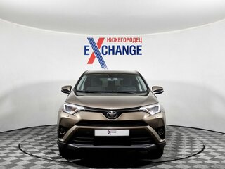 2017 Toyota RAV4 IV (XA40) Рестайлинг, коричневый, 2148000 рублей, вид 2