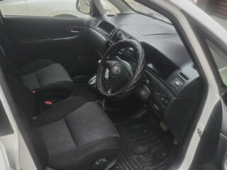 2001 Toyota Corolla Spacio II, белый, 380000 рублей, вид 5
