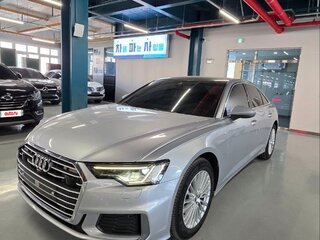 2019 Audi A6 45 TFSI V (C8), серебристый, 4650000 рублей, вид 1