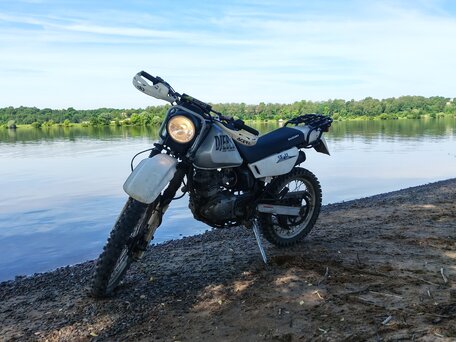 1990 Suzuki Djebel 200, белый, 165000 рублей, вид 2