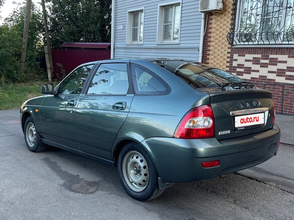 2010 Lada (ВАЗ) Priora I, зелёный, 380000 рублей - вид 2