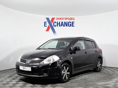 Nissan Tiida I
