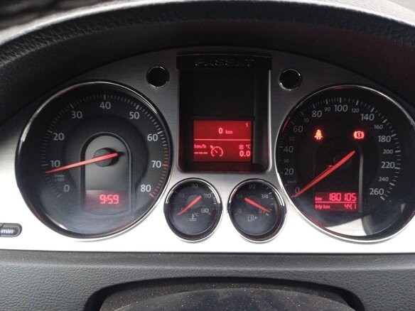 2008 Volkswagen Passat B6, серый, 1100000 рублей - вид 5