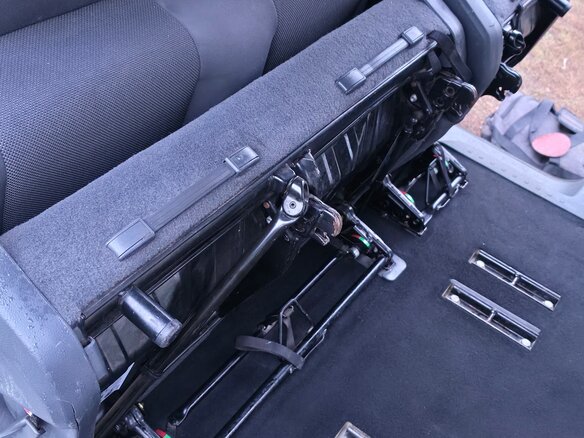 2013 Volkswagen Caddy III Рестайлинг, серебристый, 1300000 рублей - вид 22