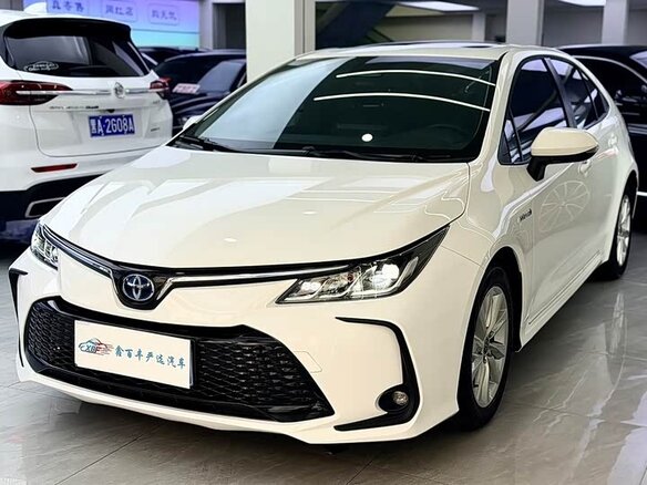 2023 Toyota Corolla XII (E210), белый, 1755000 рублей - вид 6