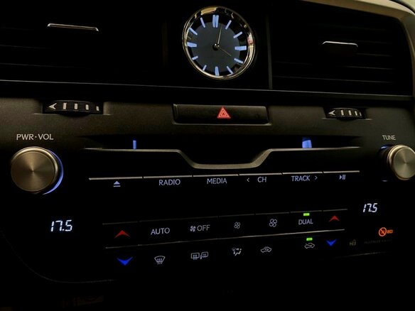 2021 Lexus RX 300 IV Рестайлинг, белый, 4850000 рублей - вид 14