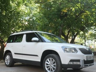 2015 Skoda Yeti I Рестайлинг, белый, 1300000 рублей, вид 2