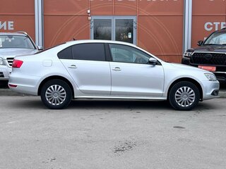 2014 Volkswagen Jetta VI, серебристый, 830000 рублей, вид 3