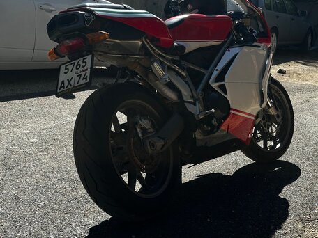 2004 Ducati 749, красный, 600000 рублей, вид 3