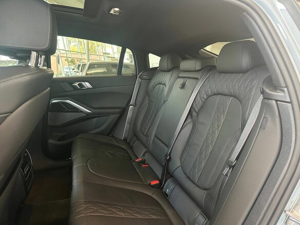 2026 BMW X6 30d III (G06) Рестайлинг, серый, 16100000 рублей - вид 9