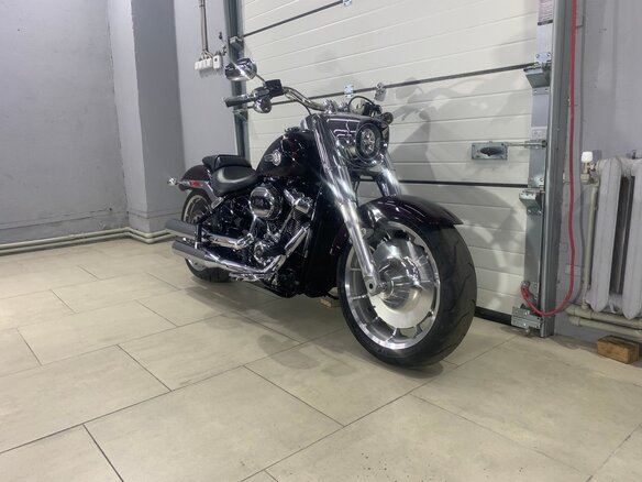 2022 Harley-Davidson Fat Boy, пурпурный, 2100000 рублей - вид 3