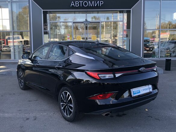 2023 JAC J7 I, чёрный - вид 6