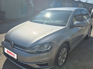 2018 Volkswagen Golf VII Рестайлинг, серебристый, 1700000 рублей, вид 1