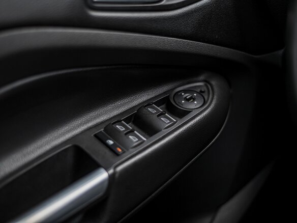2015 Ford Kuga II, белый, 922000 рублей - вид 10