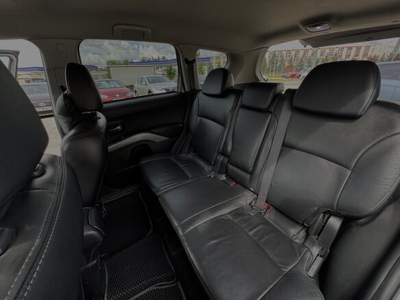 2010 Mitsubishi Outlander II Рестайлинг, серебристый, 1550000 рублей - вид 17