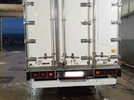 1993 Isuzu Forward (F-Series), белый, 3250000 рублей, вид 2