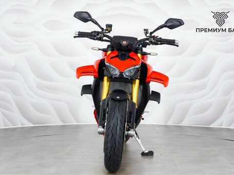2025 Ducati Streetfighter V4, красный, 2699000 рублей, вид 4
