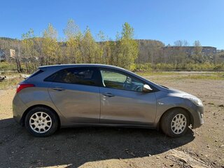 2014 Hyundai i30 II, серый, 700000 рублей, вид 3