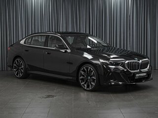 2025 BMW 5 серии Long 530Li xDrive VIII (G60/G61/G68), чёрный, 8373000 рублей, вид 1