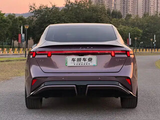2026 Lynk & Co 07 I Рестайлинг, фиолетовый, 4022208 рублей, вид 4