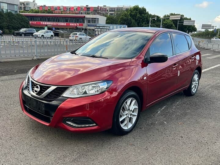 Открыть фотографии: Nissan Tiida II (China Market)