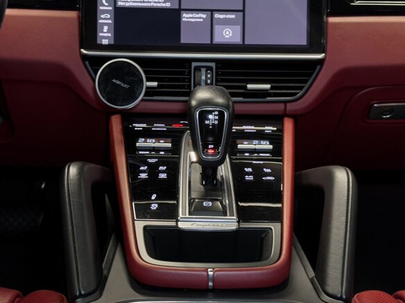 2021 Porsche Cayenne Coupé III, чёрный, 8500000 рублей - вид 11