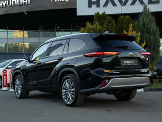 2025 Toyota Highlander IV (XU70), чёрный, 4948000 рублей, вид 5