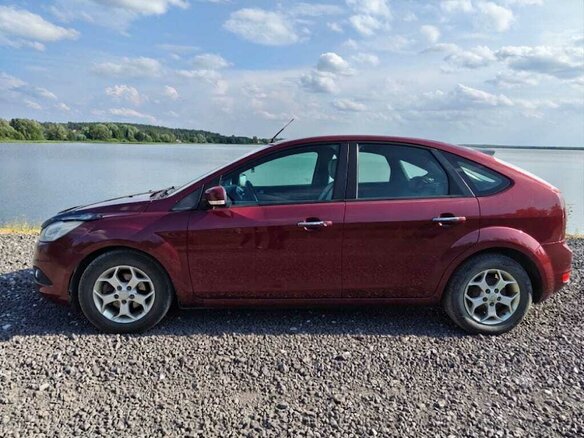 2009 Ford Focus II Рестайлинг, красный, 450000 рублей - вид 7