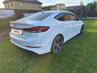 2018 Hyundai Elantra VI (AD), белый, 1500000 рублей, вид 4