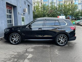 2019 BMW X5 40i IV (G05/G18), чёрный, 4600000 рублей, вид 5