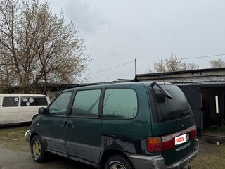1997 Nissan Serena I (C23), зелёный, 420000 рублей, вид 3