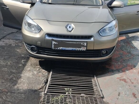 2012 Renault Fluence I, бежевый, 750000 рублей - вид 1