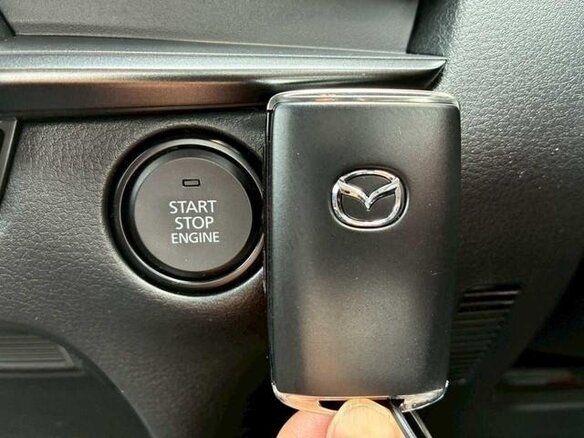 2023 Mazda CX-30 I, серебристый, 1540017 рублей - вид 16