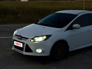 2012 Ford Focus III, белый, 949000 рублей, вид 2