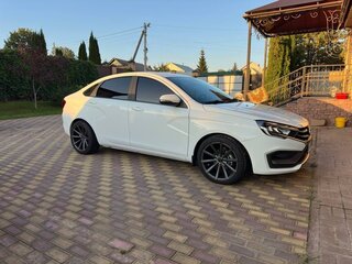 2024 Lada (ВАЗ) Vesta I Рестайлинг (NG), белый, 1400000 рублей, вид 4