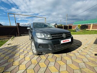 2014 Volkswagen Touareg II, серый, 1900000 рублей, вид 3
