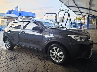2020 Kia Stonic I, серый, 1820000 рублей, вид 5