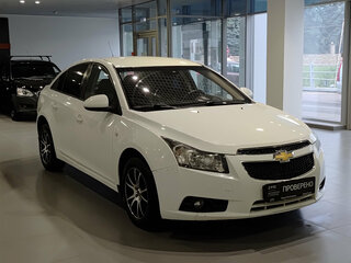 2012 Chevrolet Cruze I, белый, 600000 рублей, вид 3