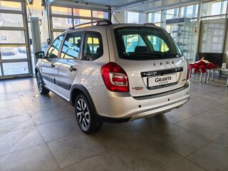 2026 Lada (ВАЗ) Granta Cross I Рестайлинг, серебристый, 1391000 рублей, вид 4