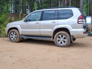 2005 Toyota Land Cruiser Prado 5-speed 120 Series, бежевый, 1300000 рублей, вид 4