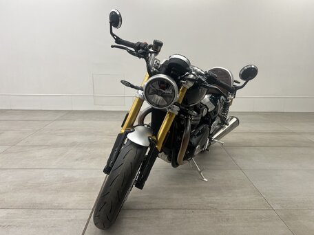 2026 Triumph Speed Twin, зелёный, 2490000 рублей, вид 2