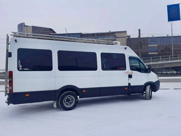 2010 Iveco Daily, белый, 999999 рублей - вид 10