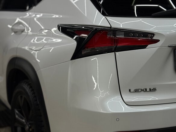 2017 Lexus NX 200 I Рестайлинг, белый, 2600000 рублей - вид 20