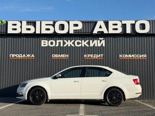 2017 Skoda Octavia III (A7) Рестайлинг, белый, 1660000 рублей, вид 4