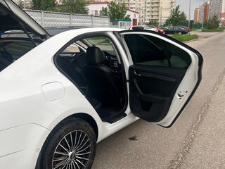 2017 Skoda Octavia III (A7) Рестайлинг, белый, 1550000 рублей, вид 5